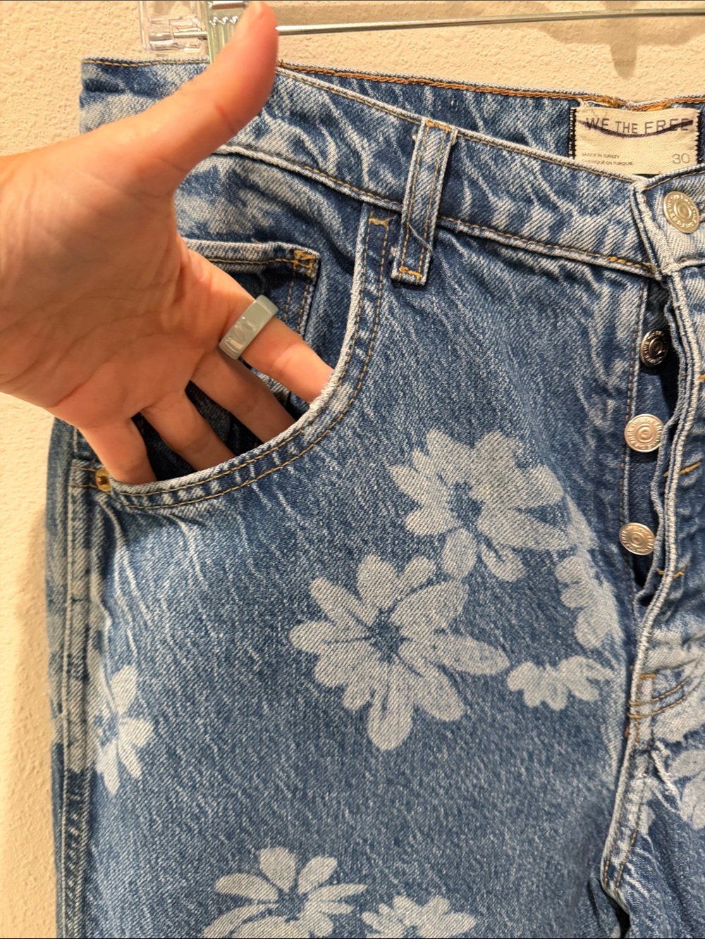 We the Free - Good Luck Floral Print Barrel Jeans Size 30 EUC - Picture 7 of 8